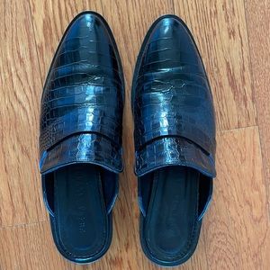 Freda Salvador Keen Mules